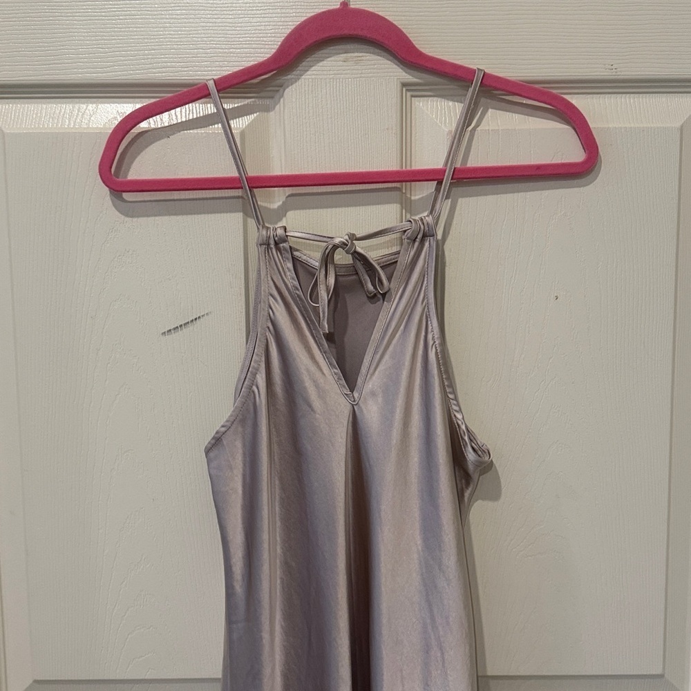 Bandit & The Babe NWT High Falls champagne satin midi dress, small - Picture 5 of 8